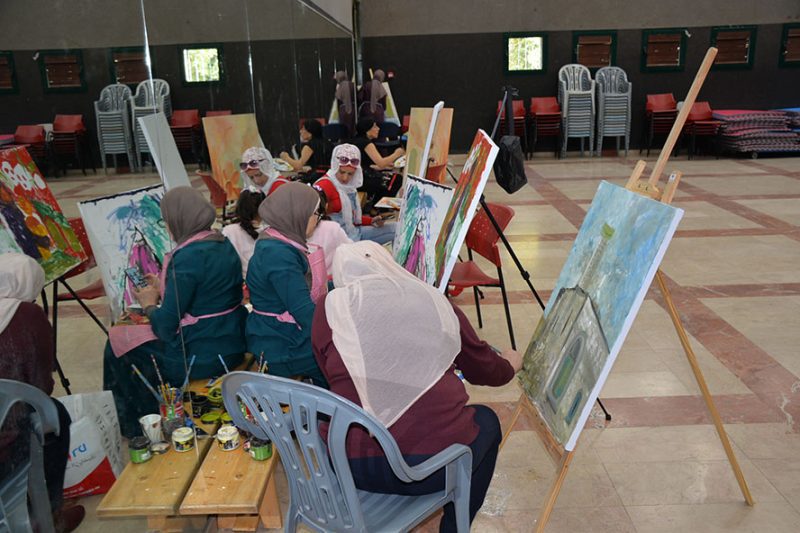 جمعية ابداع تقيم مشروع رسم لفنانيها في المركز الجماهير في قلنسوة 